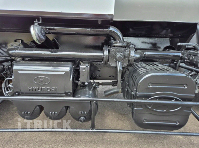 현대 탱크로리 메가트럭 수동 13