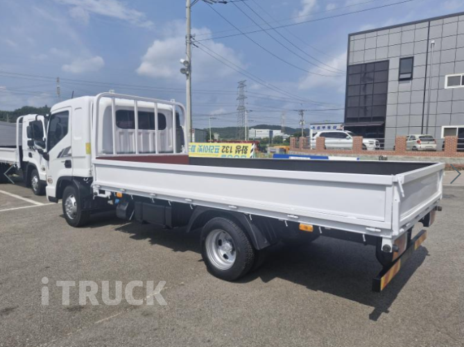 현대 올뉴마이티 2.5톤 카고 슈퍼캡 4