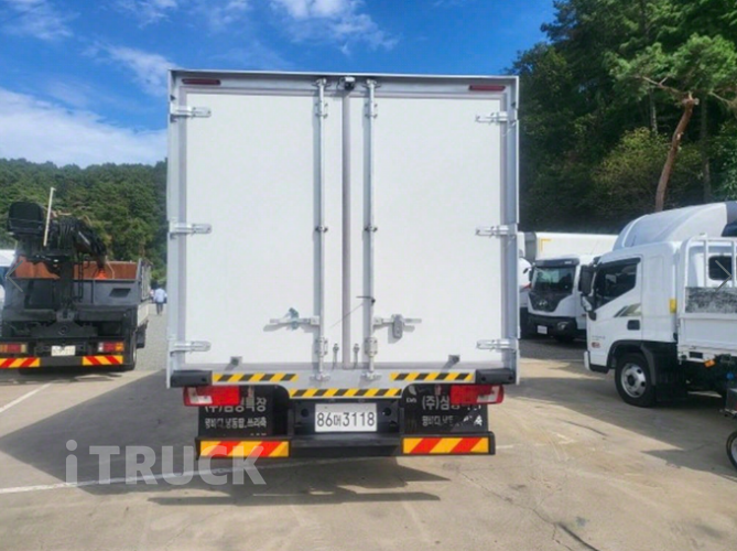 현대 올뉴마이티 3.5톤 광폭 냉동탑 5