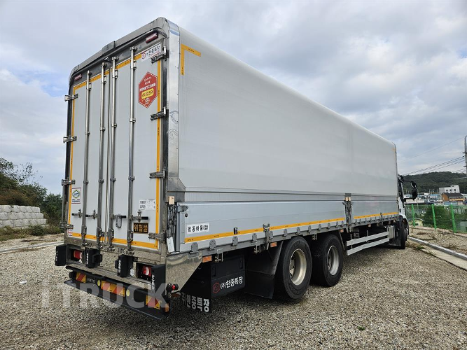 이베코 320 후축 윙바디 9.5톤 오토 3