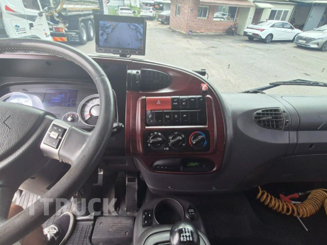 현대 메가트럭 270 단바리 윙바디 5톤 수동 14