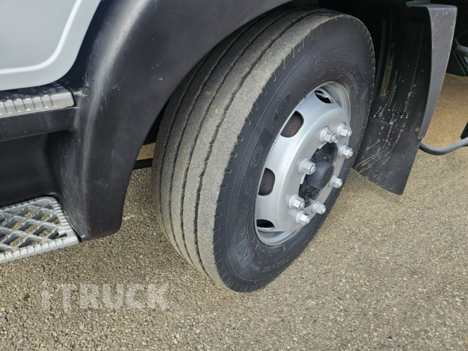 현대 메가트럭 250 단바리 카고 5톤 수동 3