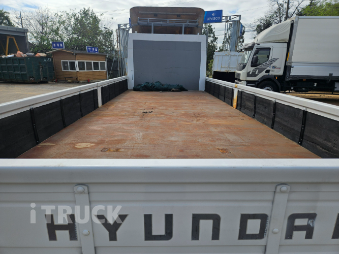 현대 메가트럭 250 단바리 카고 5톤 수동 8