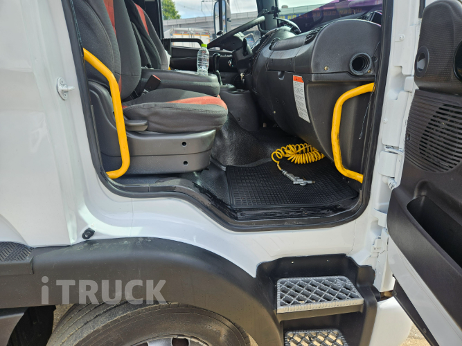 현대 메가트럭 250 단바리 카고 5톤 수동 11