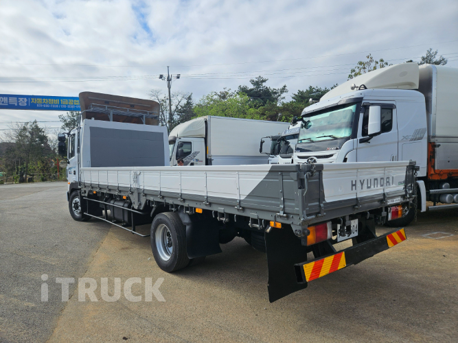 현대 메가트럭 250 단바리 카고 5톤 수동 7