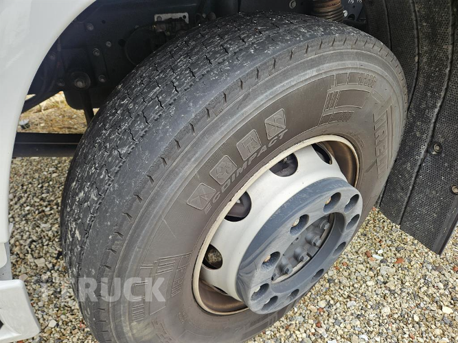 이베코 320 후축 윙바디 9.5톤 오토 15