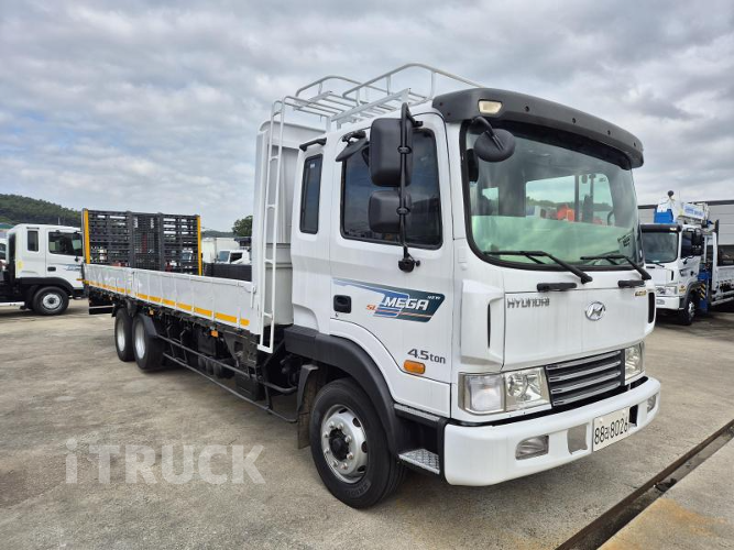 현대 셀프로더 메가트럭 4.5톤 2