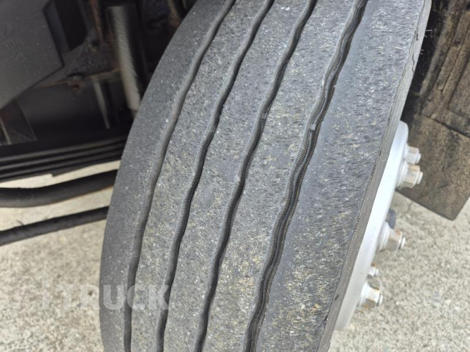 현대 셀프로더 메가트럭 4.5톤 8