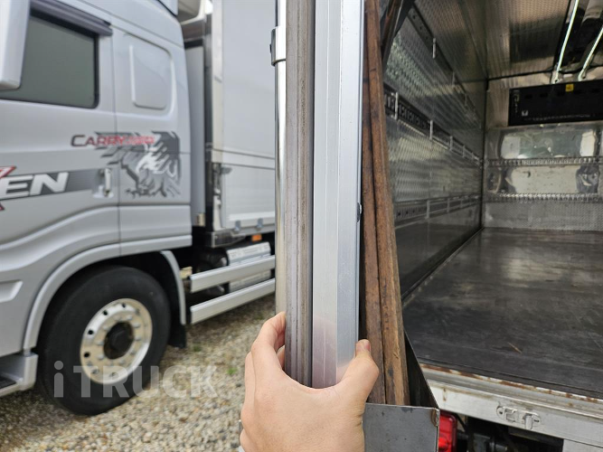 만 TGL 3.5톤 광폭 냉동윙 7