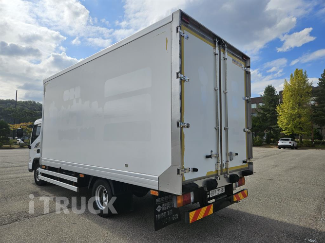 현대 올뉴마이티 3.5톤 광폭 냉동탑 3