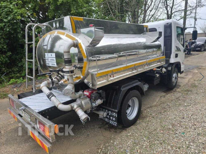 현대 살수차 올뉴마이티 스텐탱크 4,000L 수동 5