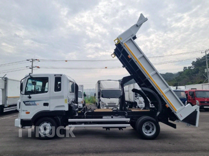 현대 메가트럭 화물덤프 5톤 11