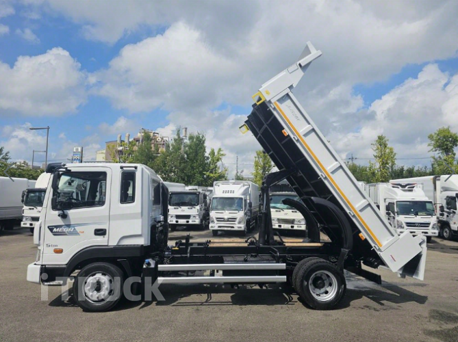 현대 메가트럭 화물덤프 5톤 8