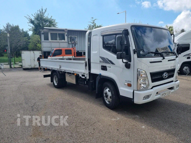 현대 올뉴마이티 2.5톤 카고 슈퍼캡 1