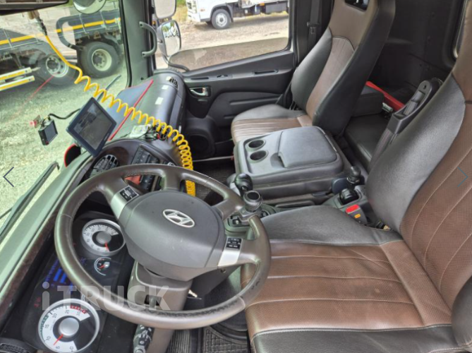 현대 메가트럭 280 단바리 카고 5톤 오토 9