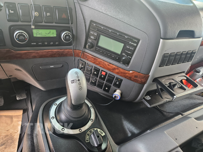 현대 트라고 520 앞축 상승윙바디 25톤 오토 리타더 10