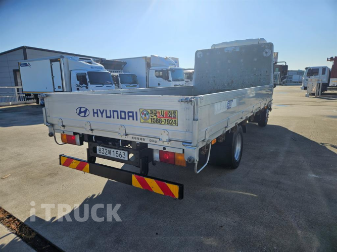 현대 올뉴마이티 3.5톤 광폭 카고 슈퍼캡 4