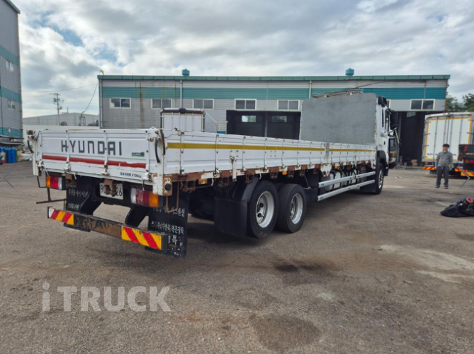 현대 메가트럭 와이드캡 300 후축 카고 5톤 수동 3