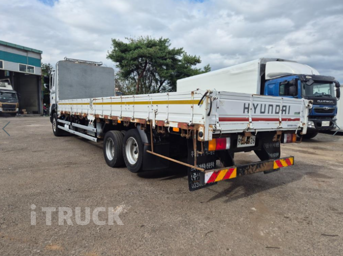 현대 메가트럭 와이드캡 300 후축 카고 5톤 수동 5