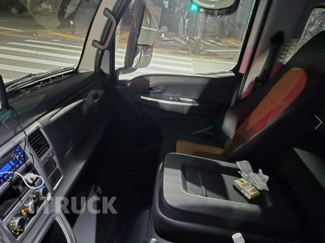 타타대우 더쎈 4톤 광폭 카고 슬리퍼캡(더블캡, 크루캡) 7