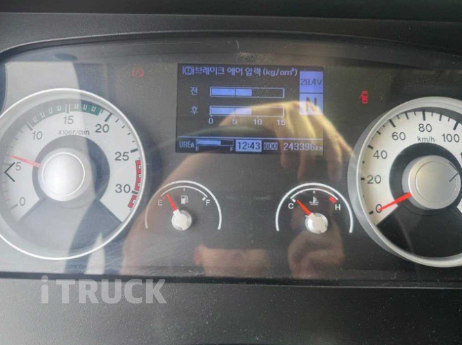 현대 메가트럭 280 후축 카고 5톤 오토 18