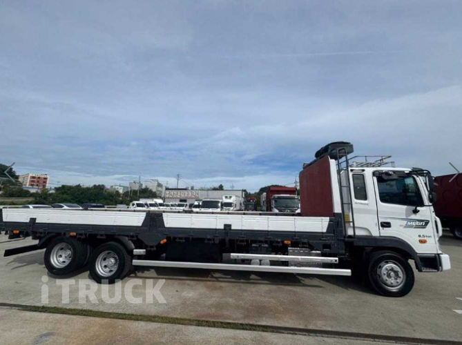 현대 메가트럭 280 후축 카고 5톤 오토 4