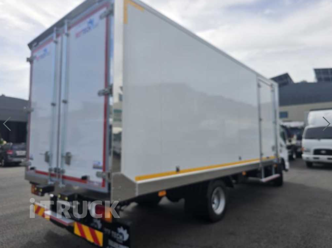 현대 올뉴마이티 3.5톤 광폭 냉동탑 3