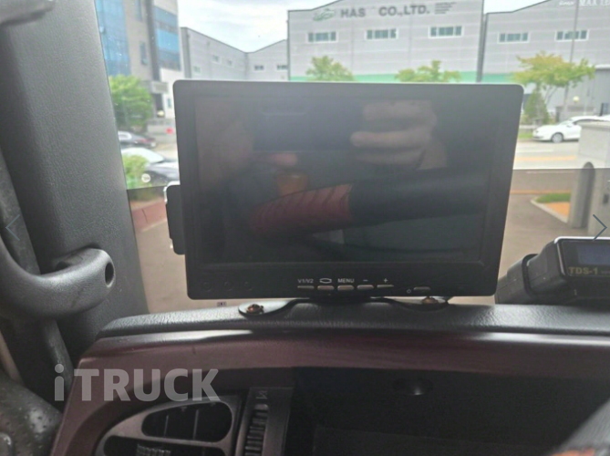 현대 메가트럭 와이드캡 260 앞축 카고 5톤 수동 10