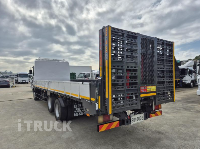 현대 어부바카 메가트럭 5톤 2