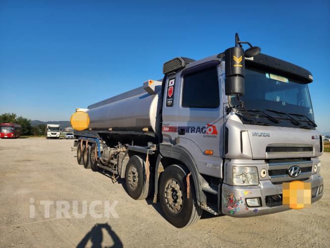 현대 탱크로리 트라고 스텐탱크 28,000L 오토 리타더
