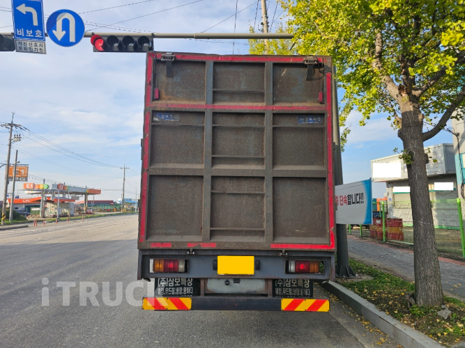 현대 우드칩 25톤 520 앞축 오토 4