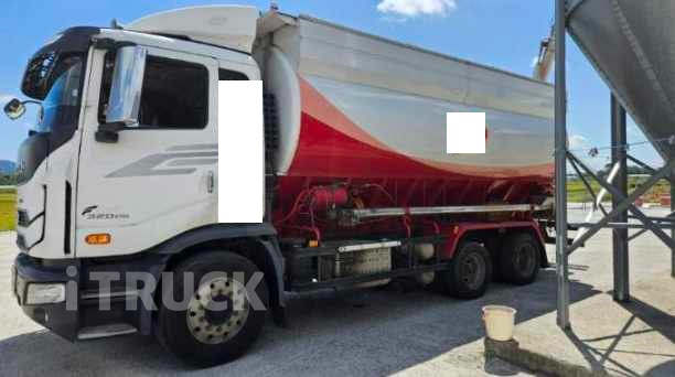 타타대우 프리마 12톤 사료운반차