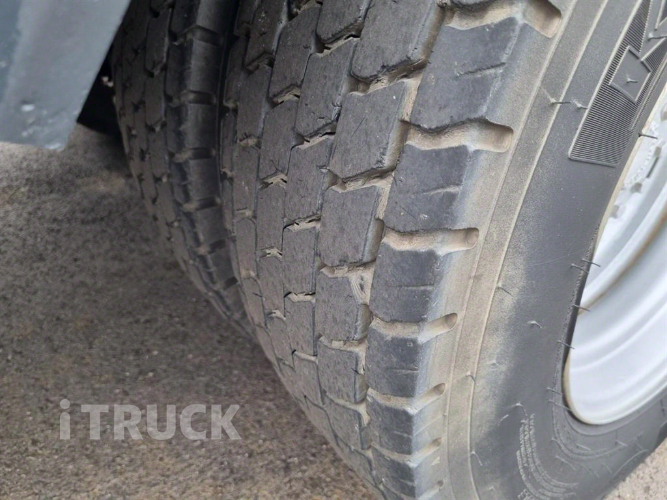 현대 탱크로리 메가트럭 5,000L 수동 17