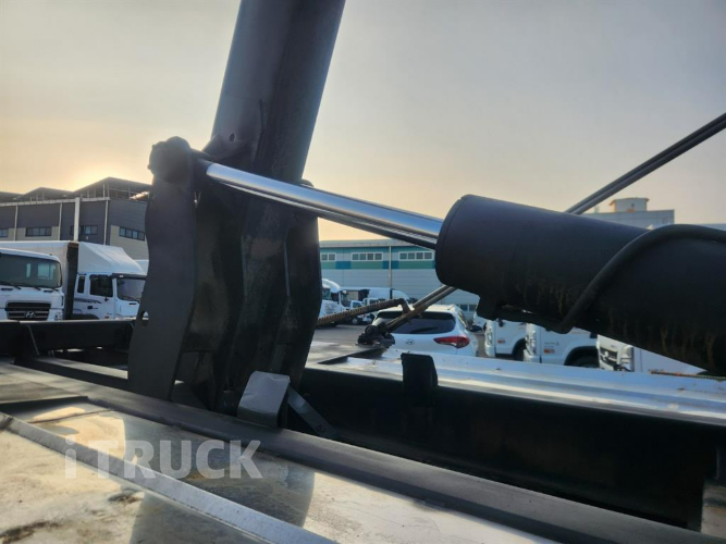 현대 트라고엑시언트 암롤 540 24톤 오토 리타더 앞축 10