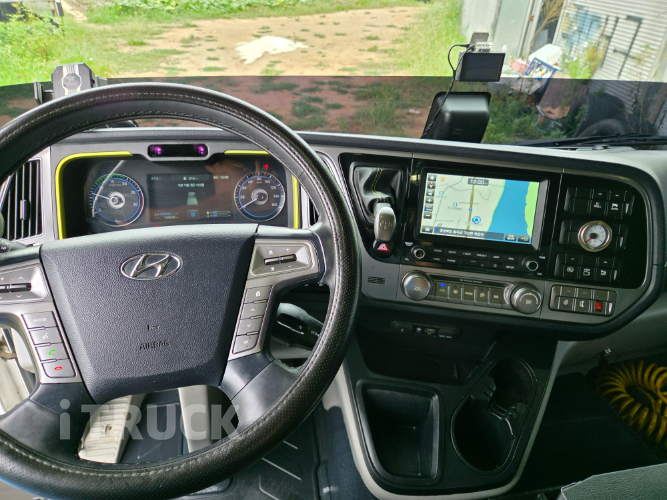 현대 파비스 300 앞축 카고 7.5톤 오토 8