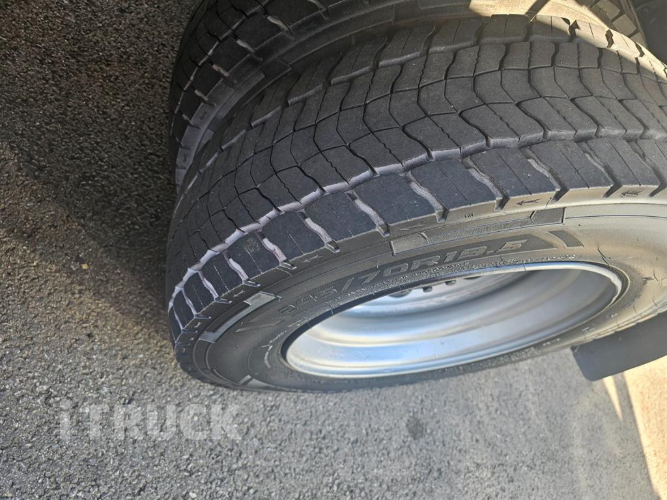 현대 메가트럭 280 앞축 카고 6.5톤 수동 10