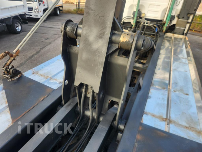 현대 엑시언트 암롤 540 24톤 오토 앞축 12