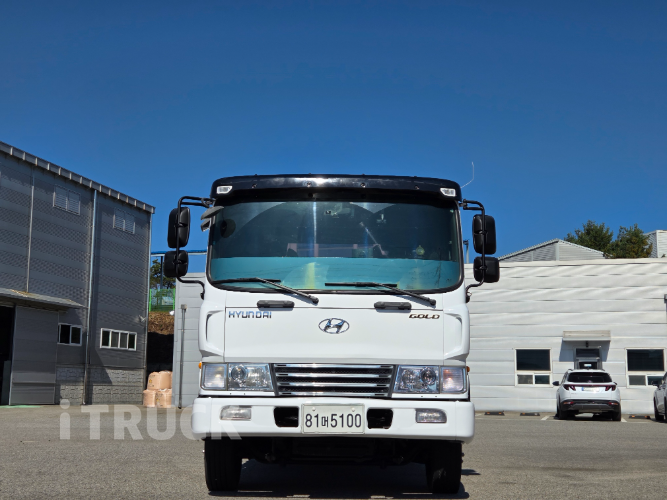 현대 메가트럭 270 후축 카고 7.5톤 수동