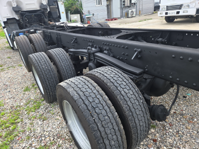 현대 엑시언트 350 앞축 카고 14톤 수동 9