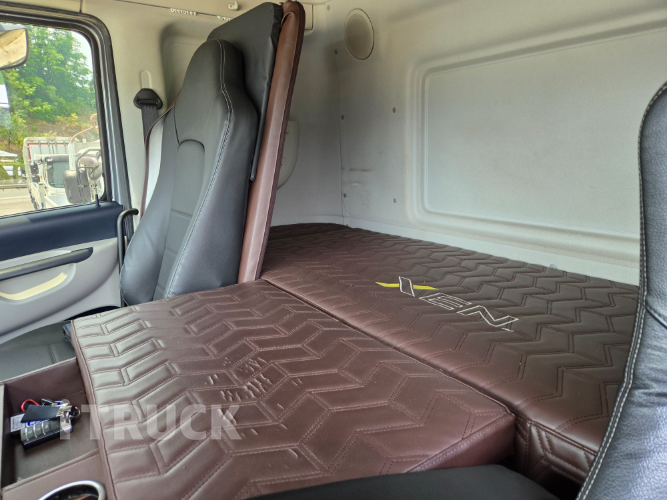 타타대우 맥쎈 320 후축 냉장윙 8.5톤 오토 14