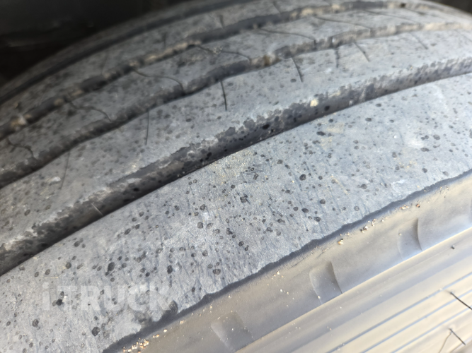 타타대우 맥쎈 320 후축 냉장윙 8.5톤 오토 18