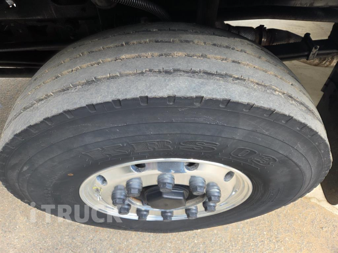 타타대우 맥쎈 570 앞축 윙바디 5톤 오토 16