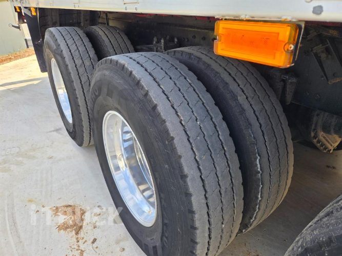 타타대우 맥쎈 570 앞축 윙바디 5톤 오토 17