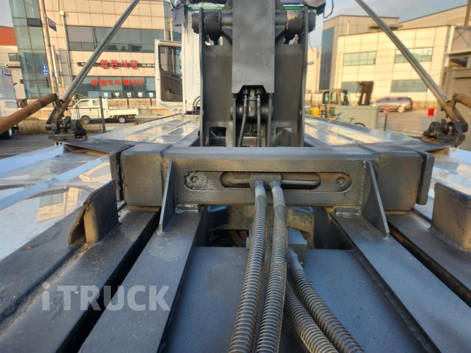 현대 엑시언트 암롤 540 24톤 오토 앞축 14