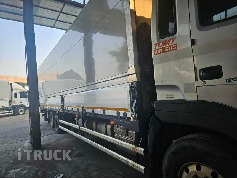 현대 메가트럭 와이드캡 300 후축 윙바디 7.5톤 수동