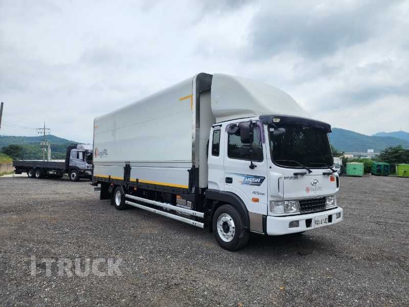 현대 메가트럭 280 단바리 윙바디 4.5톤 수동 1