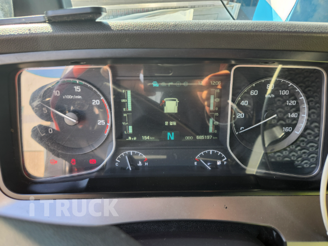 현대 우드칩 20.8톤 540 앞축 무빙워크(워킹카) 오토 18