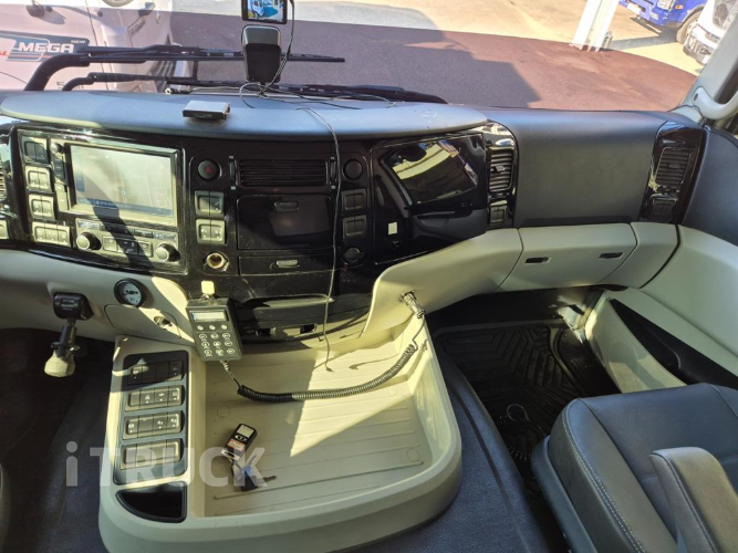 타타대우 맥쎈 570 후축 카고 25톤 오토 11