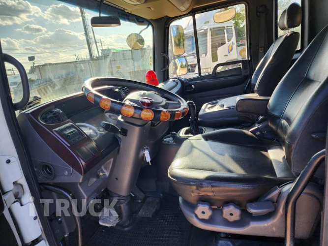 현대 메가트럭 250 단바리 윙바디 5톤 수동 12