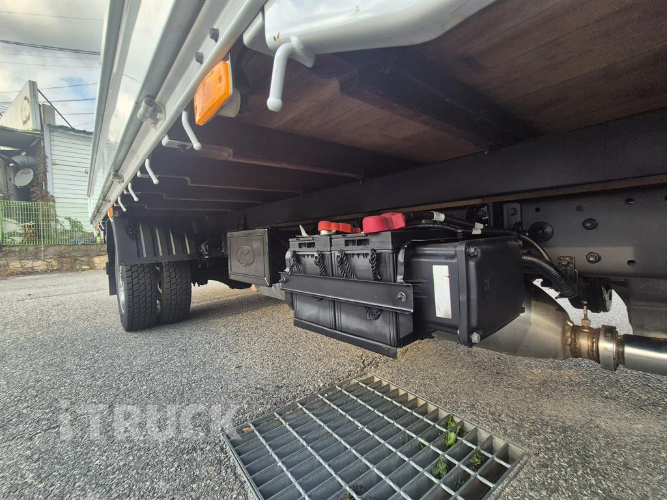 현대 올뉴마이티 3.5톤 카고 슈퍼캡 8